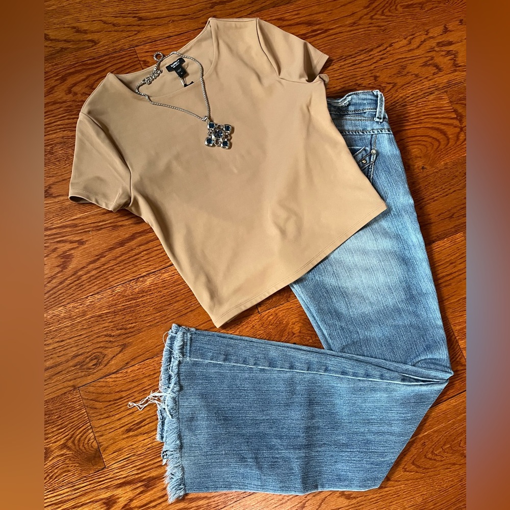 Express Body Contour High Compression Smooth, Sculpt, Define Shirt Size M - Picture 3 of 9